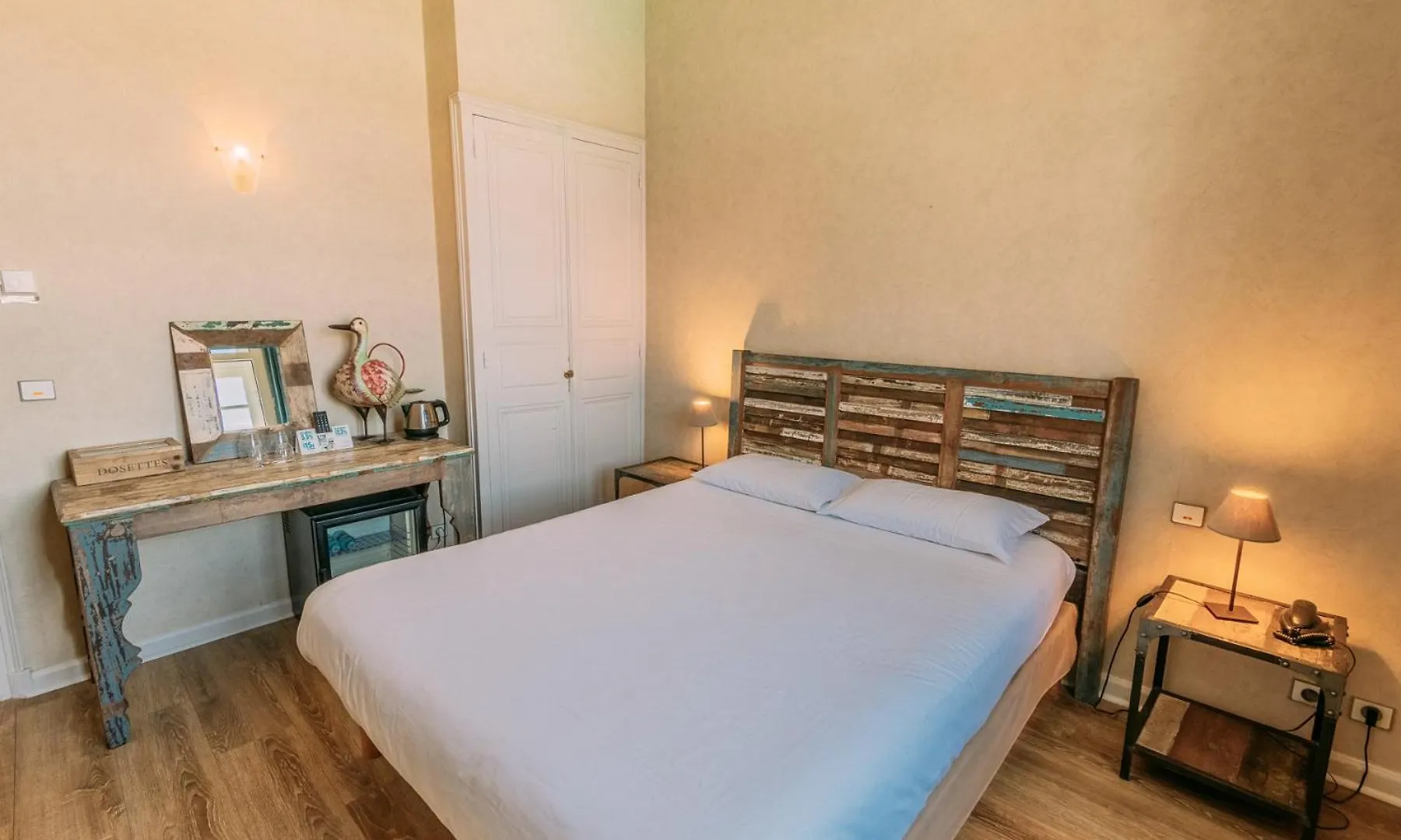 Les Trois Lys Hotel Condom