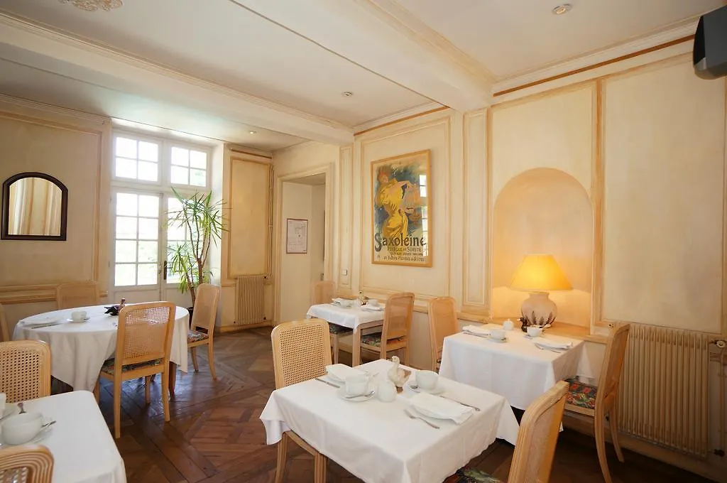 Les Trois Lys Hotel Condom